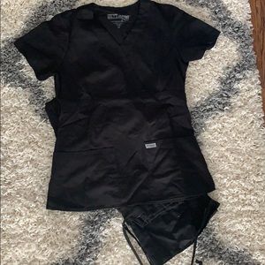 XS Grey’s Anatomy Scrub Set in Black